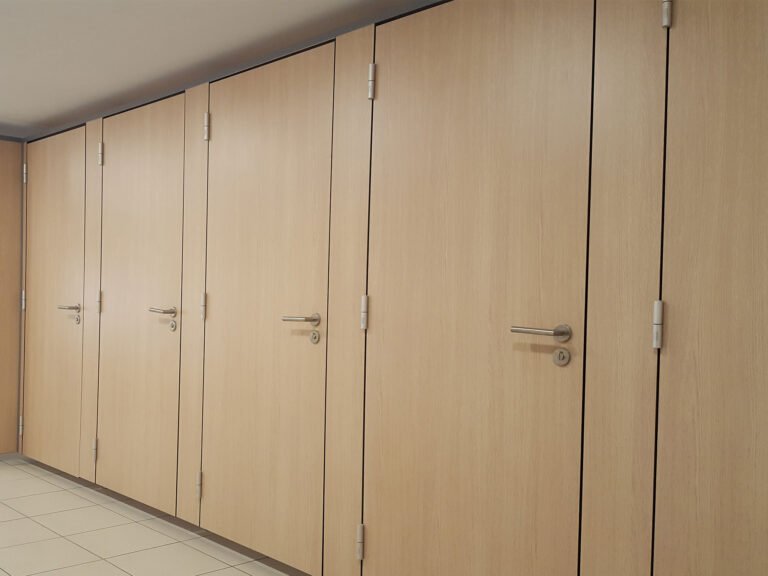 cabines sanitaires stratifiées